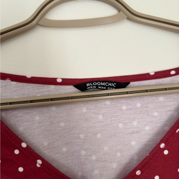 BloomChic Red Polka Dot Short Sleeve Top - Picture 2 of 4